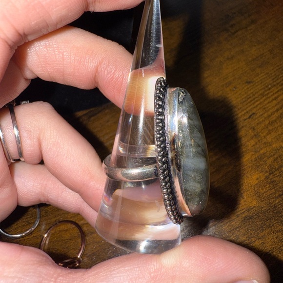 Vintage Sterling silver labradorite ring - Picture 6 of 6